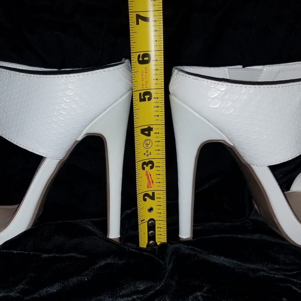 Mossimo White Stiletto - Picture 7 of 9